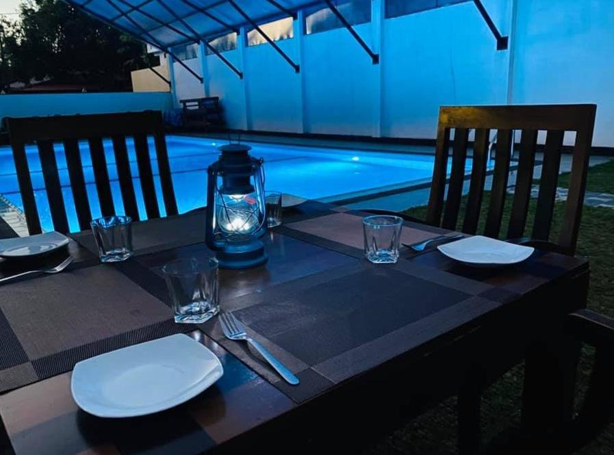 Blue Spring Hotel Вадува Екстериор снимка